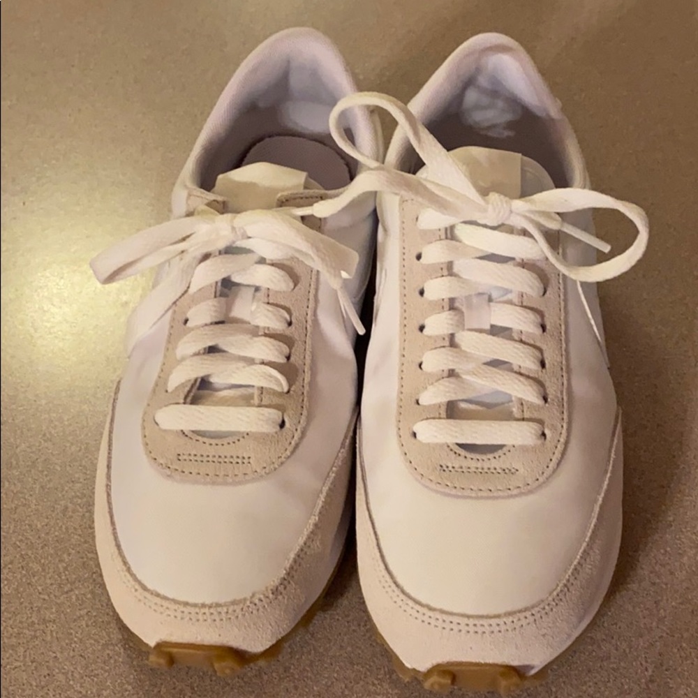 White Nike DBreak